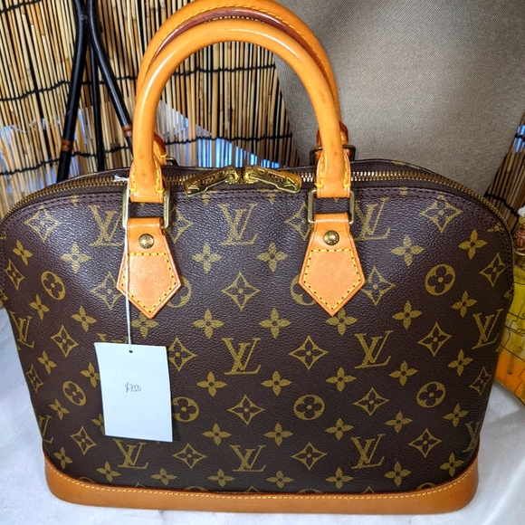 Louis Vuitton Handbags - Louis Vuitton Alma handbag PM